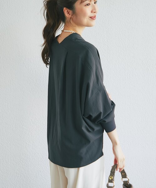 La boutique BonBon(ラブティックボンボン)の「ストレッチジョーゼットシャツカーデ(シャツ/ブラウス・レディース・オフホワイト/チャコールグレー・FREE)」の14枚目の写真