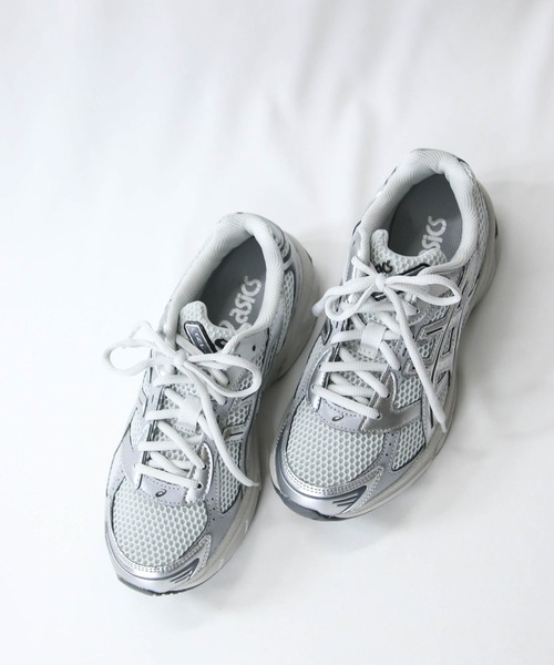 ASICS(アシックス)の「GELー1130SLV(スニーカー・レディース・シルバー・24/23.5/24.5/23)」の2枚目の写真