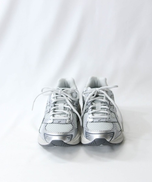 ASICS(アシックス)の「GELー1130SLV(スニーカー・レディース・シルバー・24/23.5/24.5/23)」の4枚目の写真