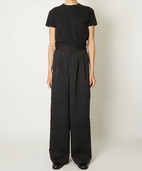 TAAKK(ターク)の「【TAAKK】TEXTURED SHRINKAGE TROUSERS(その他パンツ・メンズ・ブラック・2/3)」の4枚目の写真