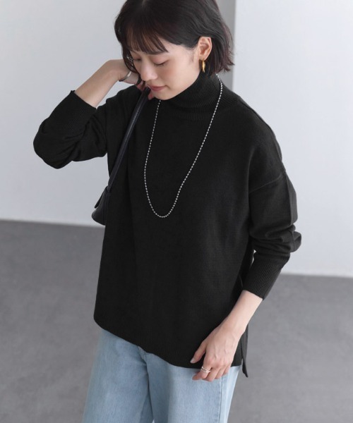 Pierrot(ピエロ)の「ハイネックプレミアムカシミヤタッチスリットオーバーニット(ニット/セーター・レディース・アイボリー/ダークブラウン/ブラック/ロイヤルブルー/チャコール・M/LL/L)」の17枚目の写真
