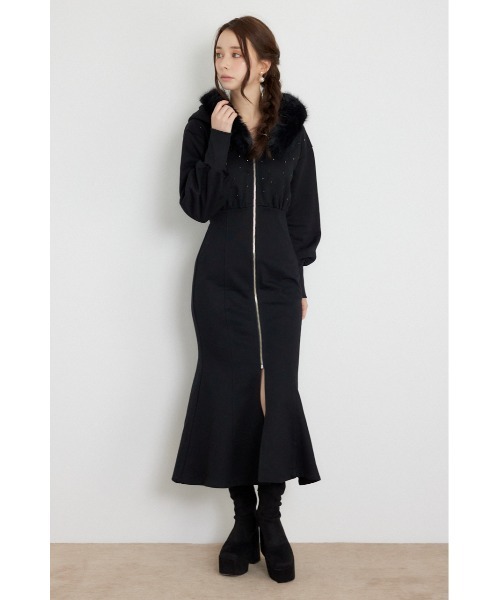 rienda(リエンダ)の「ショールカラーフードマーメイドカットワンピース 秋服 冬服(ワンピース・レディース・ホワイト/ベージュ/ブラック・SMALL/MEDIUM)」の4枚目の写真