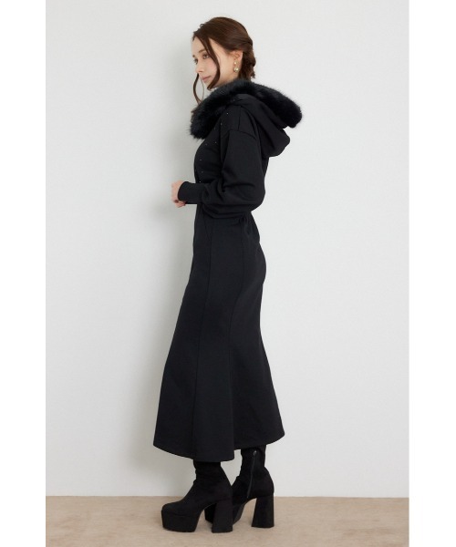 rienda(リエンダ)の「ショールカラーフードマーメイドカットワンピース 秋服 冬服(ワンピース・レディース・ホワイト/ベージュ/ブラック・SMALL/MEDIUM)」の5枚目の写真