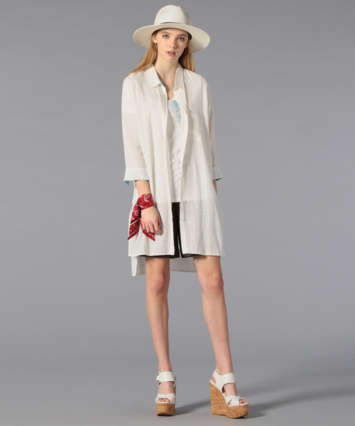 LOVELESS（ラブレス）の「【LOVELESS】WOMENS サイドスリットリネンロングシャツ（シャツ/ブラウス・レディース・ホワイト/ブラウン/ブルー・36/34）」の14枚目の写真