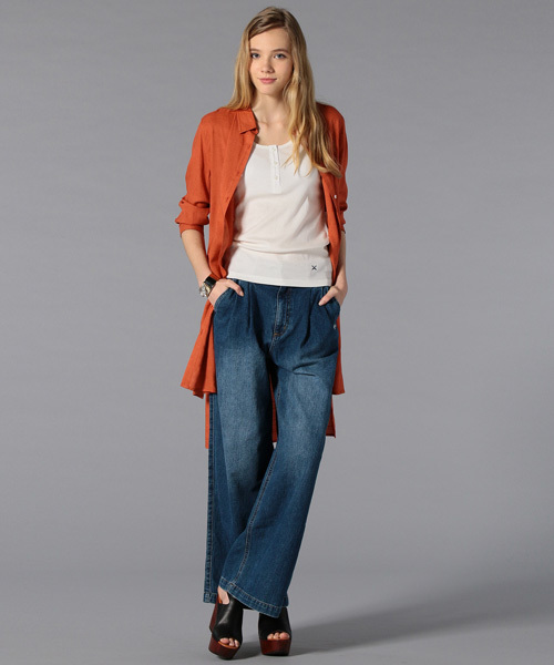 LOVELESS（ラブレス）の「【LOVELESS】WOMENS サイドスリットリネンロングシャツ（シャツ/ブラウス・レディース・ホワイト/ブラウン/ブルー・36/34）」の16枚目の写真