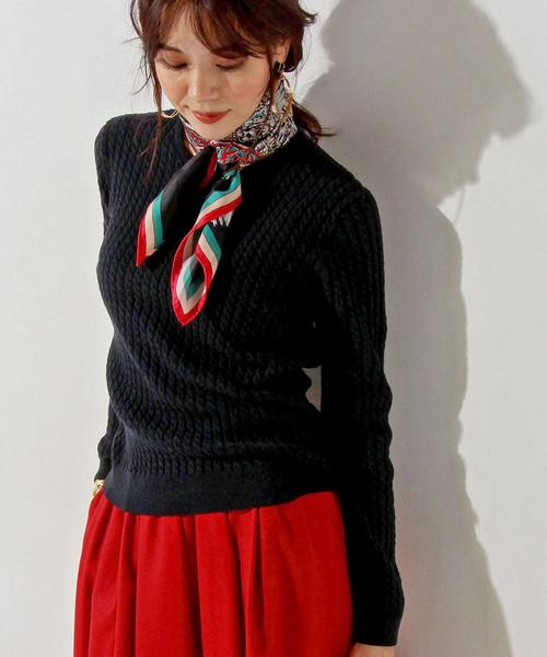UNITED ARROWS(ユナイテッドアローズ)の「○UWBT MINI CABLE ニット(ニット/セーター・レディース・オフホワイト/ベージュ/ダークグリーン/ネイビー・FREE)」の4枚目の写真