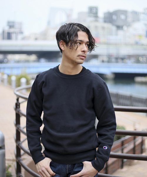 Champion（チャンピオン）の「【Champion/チャンピオン】 クルーネックヘビースウェット（スウェット・メンズ・グレー/ブラック/ホワイト・X-LARGE/MEDIUM/LARGE）」の2枚目の写真