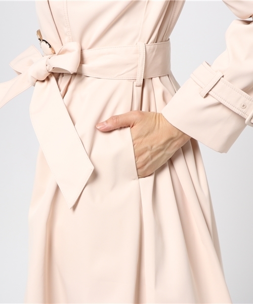 Honeys（ハニーズ）の「プリンセスラインドレストレンチコート（トレンチコート・レディース・アイボリー/ブラック×ホワイト/サックスブルー/ピンク/ベージュ・M/L）」の11枚目の写真