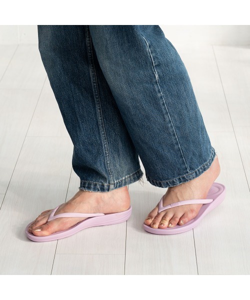 fitflop/フィットフロップ】IQUSHION ERGONOMIC FLIP-FLOP/アイ