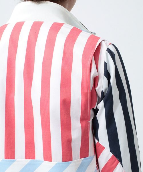 koe×THOM BROWNE（コエトムブラウン）の「[koe×THOM BROWNE]MENS TRACK JACKET（ブルゾン・メンズ・マルチ/ストライプ・LARGE/MEDIUM/SMALL）」の12枚目の写真