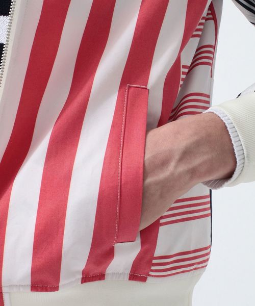 koe×THOM BROWNE（コエトムブラウン）の「[koe×THOM BROWNE]MENS TRACK JACKET（ブルゾン・メンズ・マルチ/ストライプ・LARGE/MEDIUM/SMALL）」の9枚目の写真