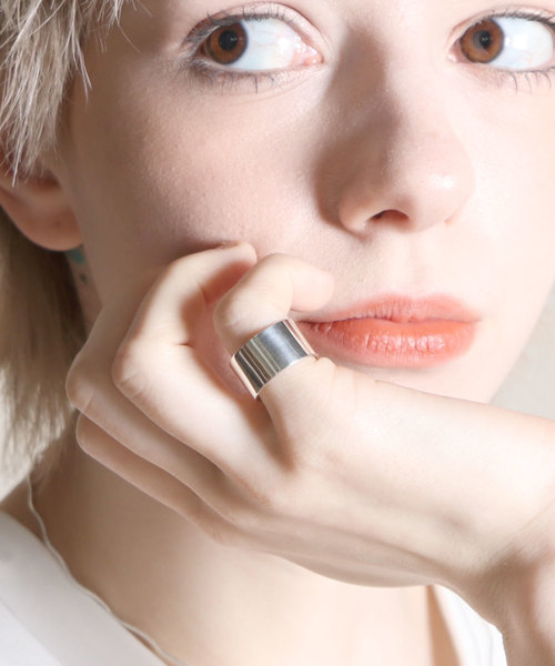 YArKA（ヤーカ）の「【YArKA/ヤーカ】silver925 11mm plane ring [pwo]/シルバー925 11ミリプレーンリング（リング・レディース・ブラック/シルバー/ゴールド・#13/#11/#15/#9）」の11枚目の写真