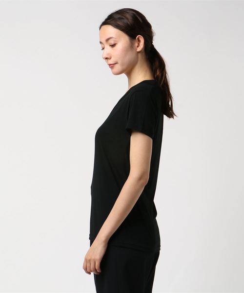 KOBE LETTUCE（コウベレタス）の「レーヨン混シンプルVネックストレッチTシャツ/レディース/半袖/カットソー[C3293]神戸レタス（Tシャツ/カットソー・レディース・オフホワイト/ベージュ/ブラック・FREE）」の4枚目の写真