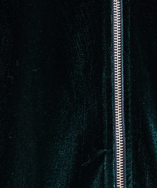 NO ID.（ノーアイディ）の「mj5696-ベロアジャージトラックBLZ