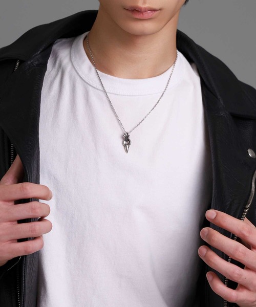 LION HEART（ライオンハート）の「“HOWL”ミディアムファングドネックレス/シルバー925【LION HEART / ライオンハート】（ネックレス・メンズ・シルバー/ブラック・50㎝/50cm）」の8枚目の写真