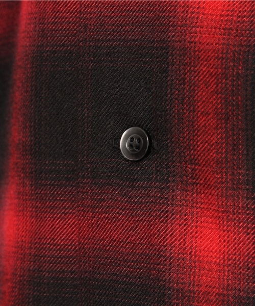BEN DAVIS BLACKOUT COLLECTION（ベンデイビスブラックアウトコレクション）の「OMBRE CHECK SHIRTS（シャツ/ブラウス・メンズ・ブラック/ブラウン/レッド・MEDIUM/SMALL/LARGE）」の9枚目の写真
