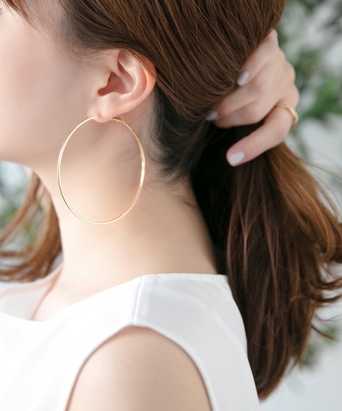 Phoebe(フィービィー)の「ビッグサークルフープピアス/大ぶり/存在感◎/主役級(ピアス(両耳用)・レディース・シルバー/ゴールド・FREE)」の5枚目の写真