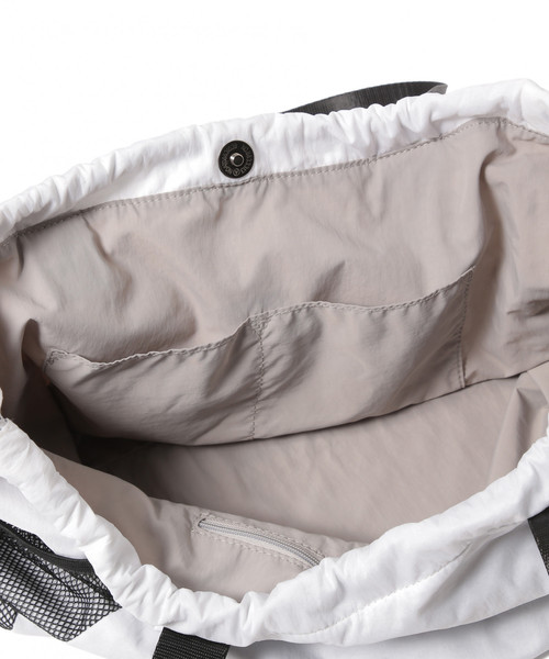 niko and...（ニコアンド）の「オリジナル巾着2WAYトート（トートバッグ・レディース・ホワイト/ブラック・0）」の13枚目の写真