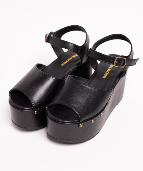 WEGO（ウィゴー）の「WEGO/厚底スタッズサンダル（サンダル・レディース・ピンク/ブラック系その他/ベージュ/ブラック・MEDIUM/LARGE）」の7枚目の写真