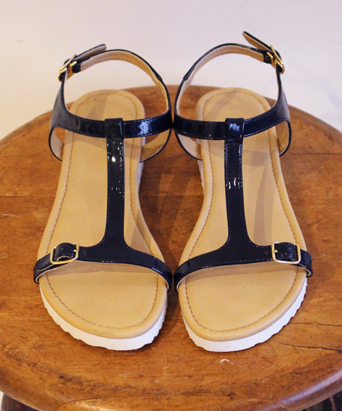 BEAUTY&YOUTH UNITED ARROWS（ビューティーアンドユースユナイテッドアローズ）の「BYSF ∵エナメルEVASOLEサンダル  ◆（サンダル・レディース・ベージュ/ネイビー/オレンジ・35/36/38/37）」の5枚目の写真