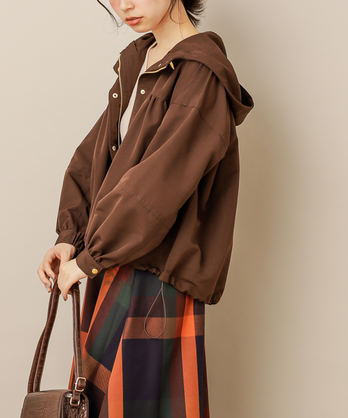 natural couture（ナチュラルクチュール）の「ボリューム袖マンパ（マウンテンパーカー・レディース・ブラウン/ベージュ/カーキ・FREE）」の10枚目の写真