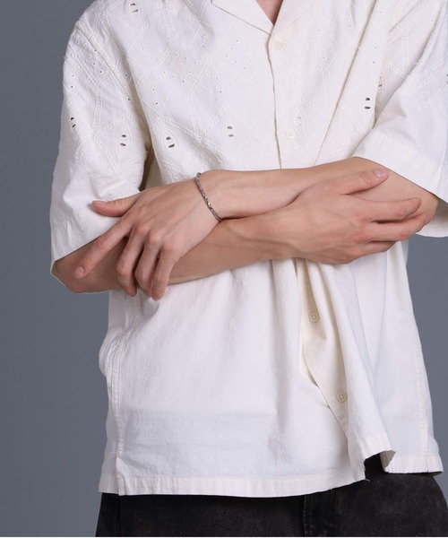 LION HEART（ライオンハート）の「【限定展開】“LH-1”トライバングル/サージカルステンレス（金属アレルギー対応）【LION HEART / ライオンハート】（バングル/リストバンド・メンズ・シルバー系その他/ブラック系その他/ゴールド系その他/シルバー系その他2/ブラック系その他2/ゴールド/ゴールド系その他2・ONE SIZE）」の17枚目の写真