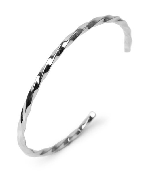 LION HEART（ライオンハート）の「【限定展開】“LH-1”トライバングル/サージカルステンレス（金属アレルギー対応）【LION HEART / ライオンハート】（バングル/リストバンド・メンズ・シルバー系その他/ブラック系その他/ゴールド系その他/シルバー系その他2/ブラック系その他2/ゴールド/ゴールド系その他2・ONE SIZE）」の8枚目の写真