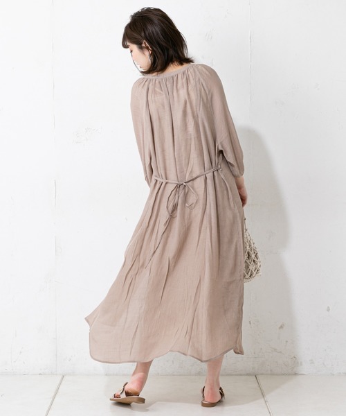 natural couture（ナチュラルクチュール）の「ロングチュニックワンピース（ワンピース・レディース・カーキ/アイボリー/グレイッシュベージュ/ラベンダー・FREE）」の18枚目の写真