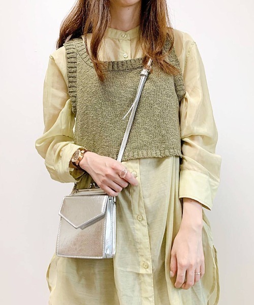 Mysa&Liina（ミーサリーナ）の「バンドカラーシアーシャツチュニック（シャツ/ブラウス・レディース・ブラック/オフホワイト/オレンジ/ミント/ネイビー/ブラウン/キャメル・M）」の14枚目の写真