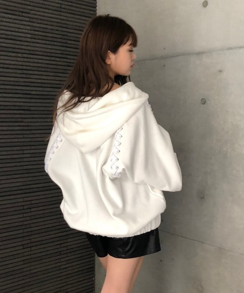 ENVYM（アンビー）の「スピンドルラグランＰＫ（パーカー・レディース・ブラック/ホワイト/グレー・FREE）」の11枚目の写真
