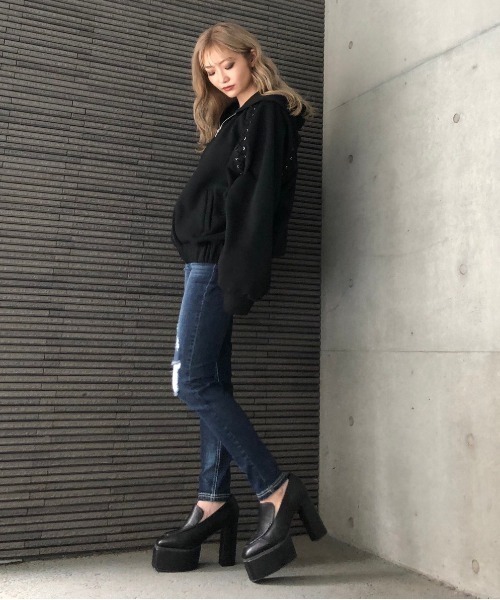 ENVYM（アンビー）の「スピンドルラグランＰＫ（パーカー・レディース・ブラック/ホワイト/グレー・FREE）」の17枚目の写真