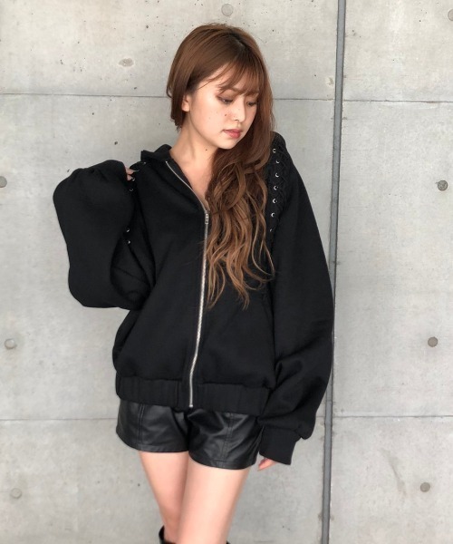 ENVYM（アンビー）の「スピンドルラグランＰＫ（パーカー・レディース・ブラック/ホワイト/グレー・FREE）」の22枚目の写真