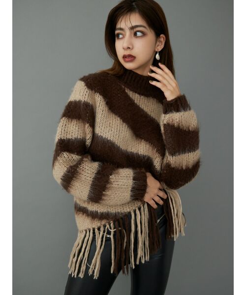 GYDA(ジェイダ)の「original pattern fringeニット TOPS(ニット/セーター・レディース・ブラック/ブラウン/カーキ・FREE)」の4枚目の写真