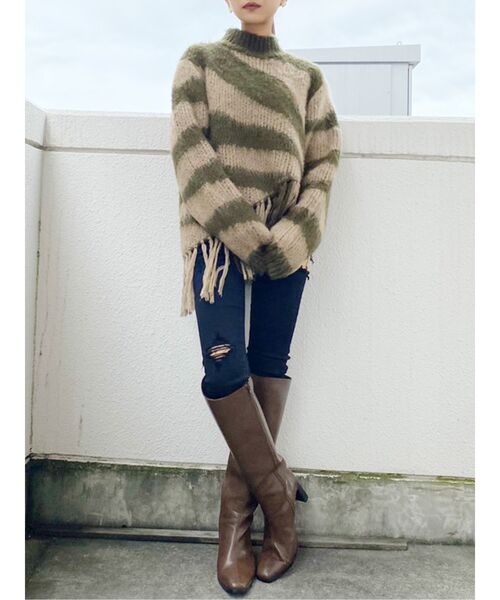 GYDA(ジェイダ)の「original pattern fringeニット TOPS(ニット/セーター・レディース・ブラック/ブラウン/カーキ・FREE)」の5枚目の写真