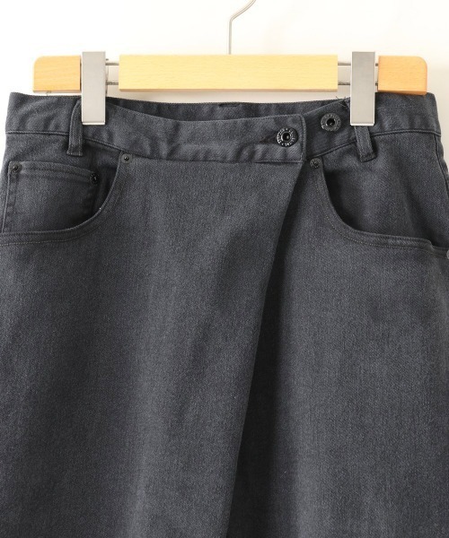 cepo（セポ）の「カラーデニムラップパンツ（その他パンツ・レディース・ブラック/ワインレッド/ダークインディゴブルー/グリーン/ワンウォッシュ・M/S）」の7枚目の写真