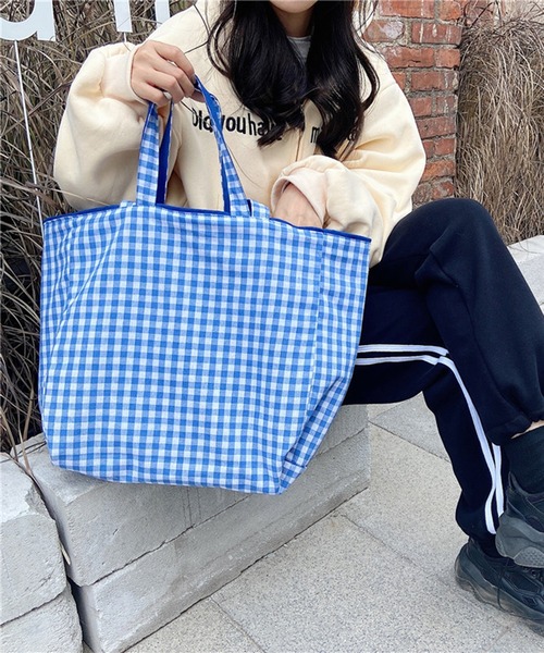 STYLEBLOCK（スタイルブロック）の「ギンガムチェック×無地リバーシブル2WAYトートバッグ（トートバッグ・レディース・ブルー/ブラック/カーキ/ピンク/イエロー・FREE）」の4枚目の写真