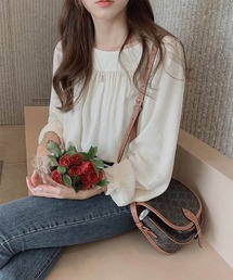 シフォンブラウス
