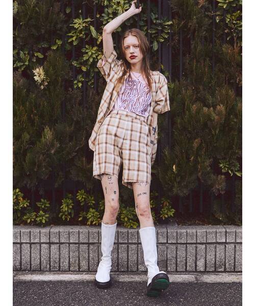 jouetie(ジュエティ)の「カットオフハーフパンツ(その他パンツ・レディース・アイボリー/ブラック/ピンク/ブルー/その他1・MEDIUM)」の16枚目の写真