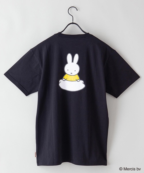 Miffy（ ミッフィー）の「【MIFFY/ミッフィー】プリントＴシャツ（Tシャツ/カットソー・レディース・ホワイト/オフホワイト/ホワイト系その他/ブラック/ピンク/ブルー/ベージュ/ベージュ系その他・SMALL/MEDIUM/LARGE/X-LARGE）」の11枚目の写真