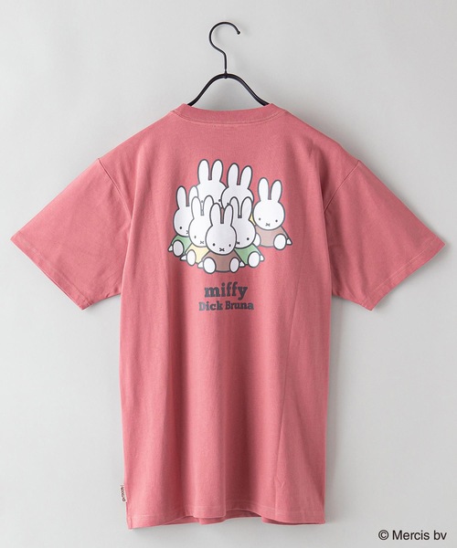 Miffy（ ミッフィー）の「【MIFFY/ミッフィー】プリントＴシャツ（Tシャツ/カットソー・レディース・ホワイト/オフホワイト/ホワイト系その他/ブラック/ピンク/ブルー/ベージュ/ベージュ系その他・SMALL/MEDIUM/LARGE/X-LARGE）」の13枚目の写真