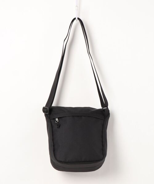 hellolulu(ハロルル)の「hellolulu DESI All Day Sling Bag - 731044(ショルダーバッグ・レディース・ダークブルー/オリーブ/ブラック/グレー系その他/ブルー系その他2・ONE)」の7枚目の写真