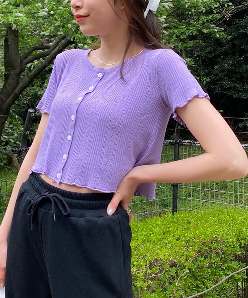 WEGO（ウィゴー）の「WEGO/フラワーボタンショートスリーブカーディガン（カーディガン/ボレロ・レディース・サックスブルー/ライトパープル/ブラック/ホワイト・FREE）」の4枚目の写真