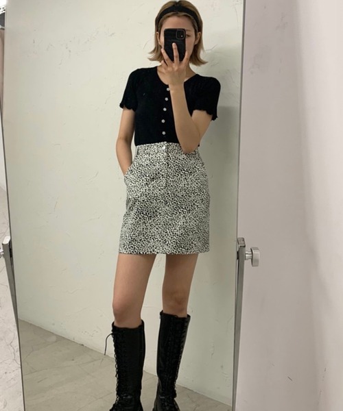 WEGO（ウィゴー）の「WEGO/フラワーボタンショートスリーブカーディガン（カーディガン/ボレロ・レディース・サックスブルー/ライトパープル/ブラック/ホワイト・FREE）」の10枚目の写真