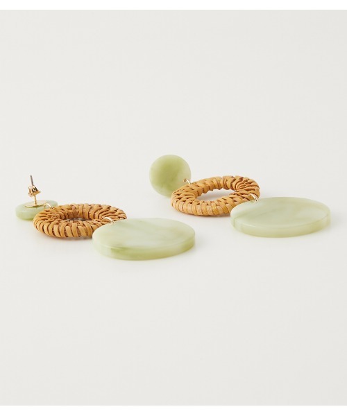 AZUL by moussy（アズールバイマウジー）の「MARBLE ROUND RATTAN EARRINGS/マーブルラウンドラタンピアス（ピアス（両耳用）・レディース・グリーン系その他2/ベージュ系その他・FREE）」の6枚目の写真