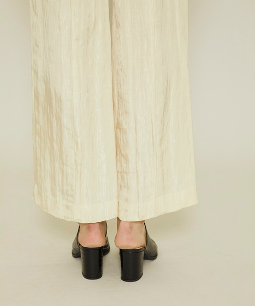 muller of yoshiokubo(ミュラーオブヨシオクボ)の「【muller of yoshiokubo(ミュラーオブヨシオクボ)】Luster straight pants/ラスターストレートパンツ MLS21409(その他パンツ・レディース・イエロー/グリーン・36/38)」の11枚目の写真