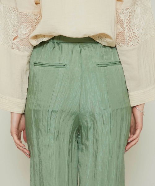muller of yoshiokubo(ミュラーオブヨシオクボ)の「【muller of yoshiokubo(ミュラーオブヨシオクボ)】Luster straight pants/ラスターストレートパンツ MLS21409(その他パンツ・レディース・イエロー/グリーン・36/38)」の7枚目の写真