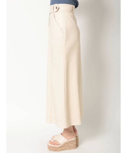 MERCURYDUO(マーキュリーデュオ)の「フェイクレザータイトロングスカート(スカート・レディース・アイボリー/ベージュ・SMALL/MEDIUM)」の6枚目の写真