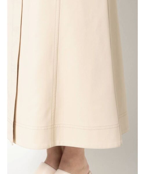 MERCURYDUO(マーキュリーデュオ)の「フェイクレザータイトロングスカート(スカート・レディース・アイボリー/ベージュ・SMALL/MEDIUM)」の11枚目の写真
