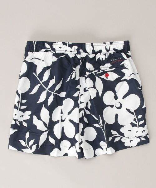 TOMMY HILFIGER（トミーヒルフィガー）の「【TOMMY HILFIGER/トミーヒルフィガー】フラワーパターン スイムショーツ（水着・メンズ・ネイビー/レッド・S/M/L）」の4枚目の写真