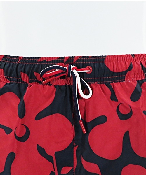TOMMY HILFIGER（トミーヒルフィガー）の「【TOMMY HILFIGER/トミーヒルフィガー】フラワーパターン スイムショーツ（水着・メンズ・ネイビー/レッド・S/M/L）」の8枚目の写真